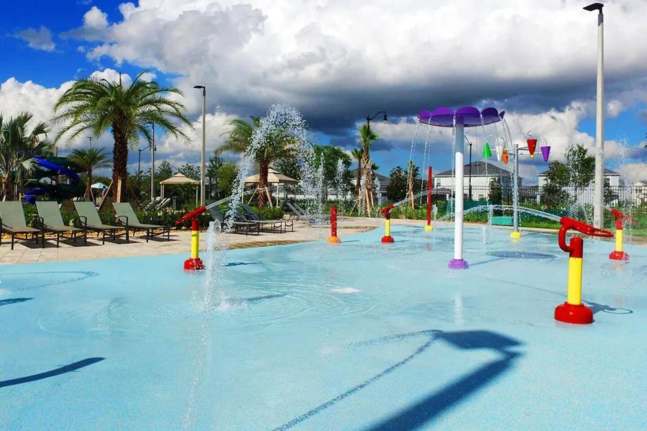 Family 4br W Private Pool Near Parks *