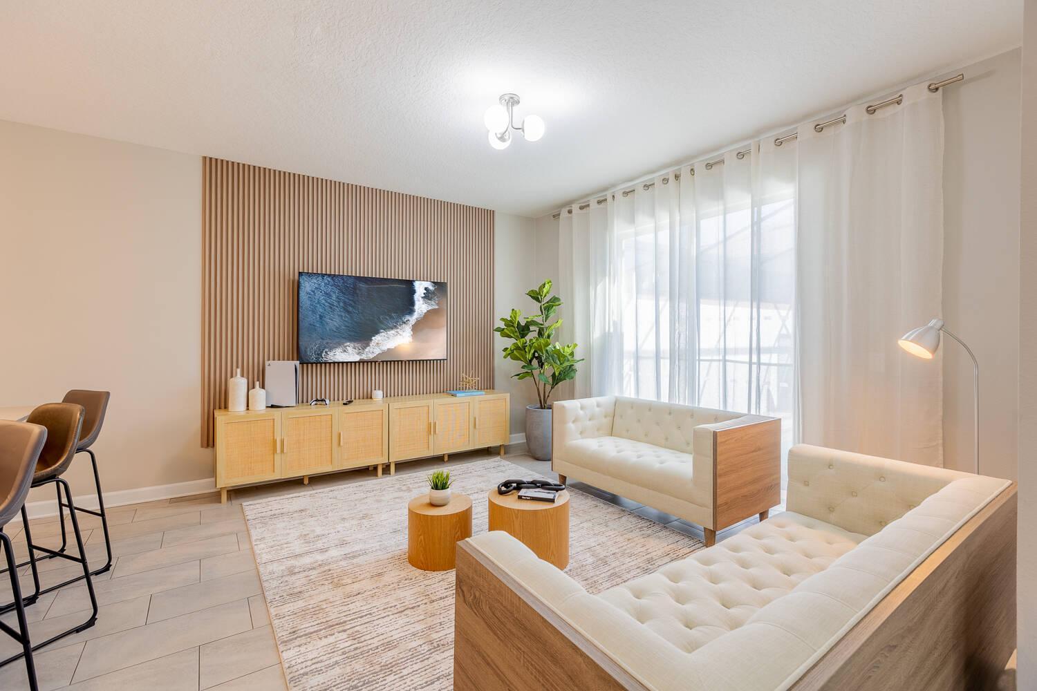 Family 4br W Private Pool Near Parks *